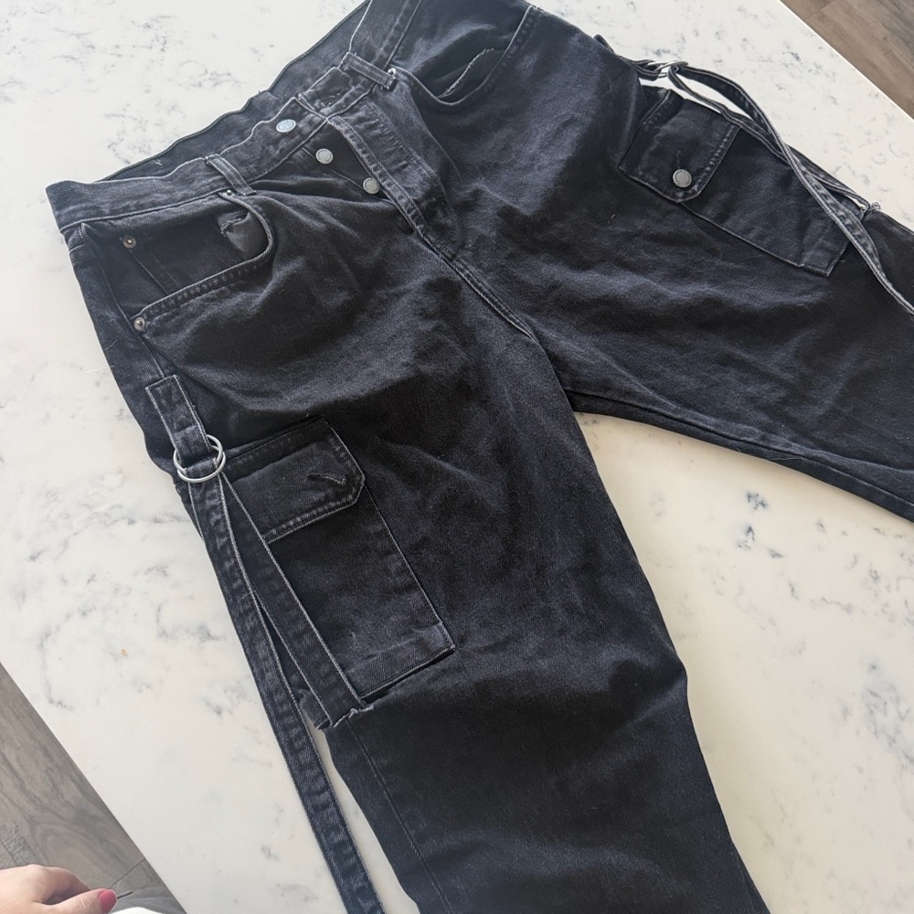 Carmar Los Angeles Black Cargo Jeans Strap Detail NWOT Size 29